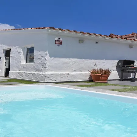Villa Ingles Stunning Tranquil Retreat Wonderful With A Private Pool Shared Pool Terrace With Dining Seating Area Proximity To, Las Palmas de Gran Canaria
