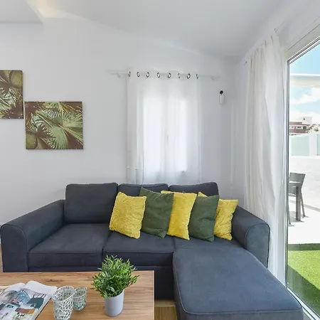 Ingles Stunning Tranquil Retreat Wonderful With A Private Pool Shared Pool Terrace With Dining Seating Area Proximity To, Βίλα Λας Πάλμας ντε Γκραν Κανάρια